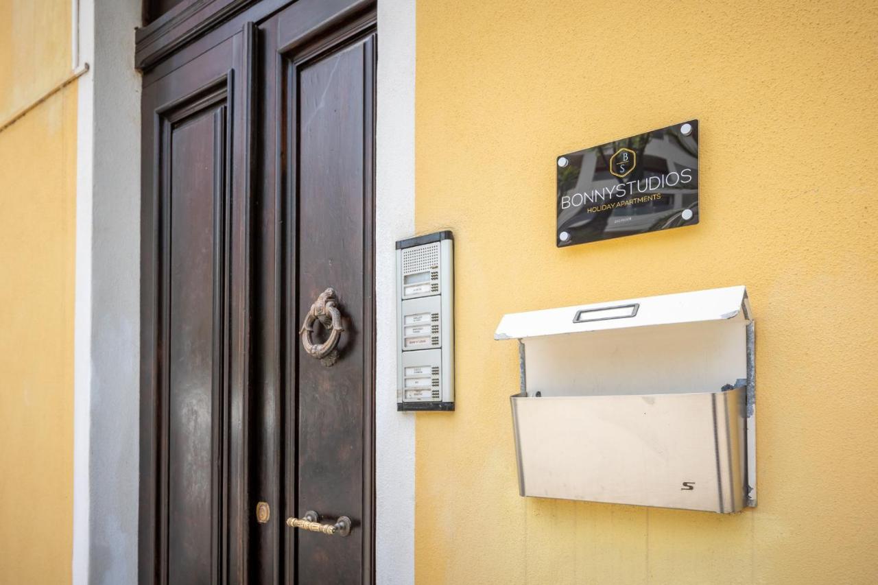 Bonnystudios Holiday Apartments Cagliari Eksteriør billede